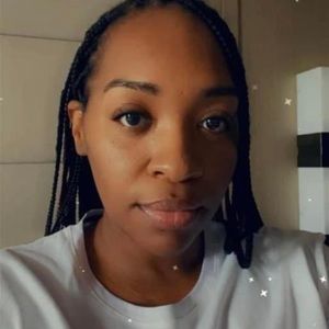 Meet your Posher, Latoya